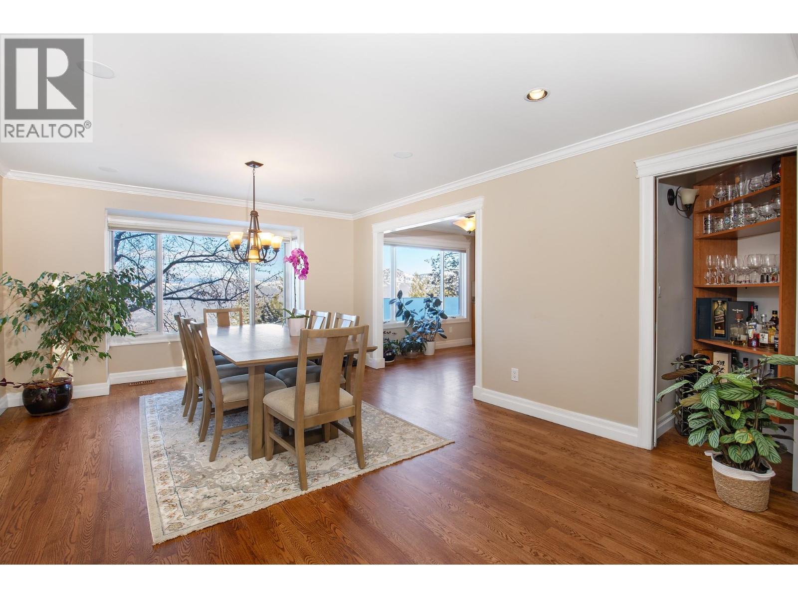 1978 High Schylea Drive, Kamloops, BC - Indoor Photo Showing Dining Room