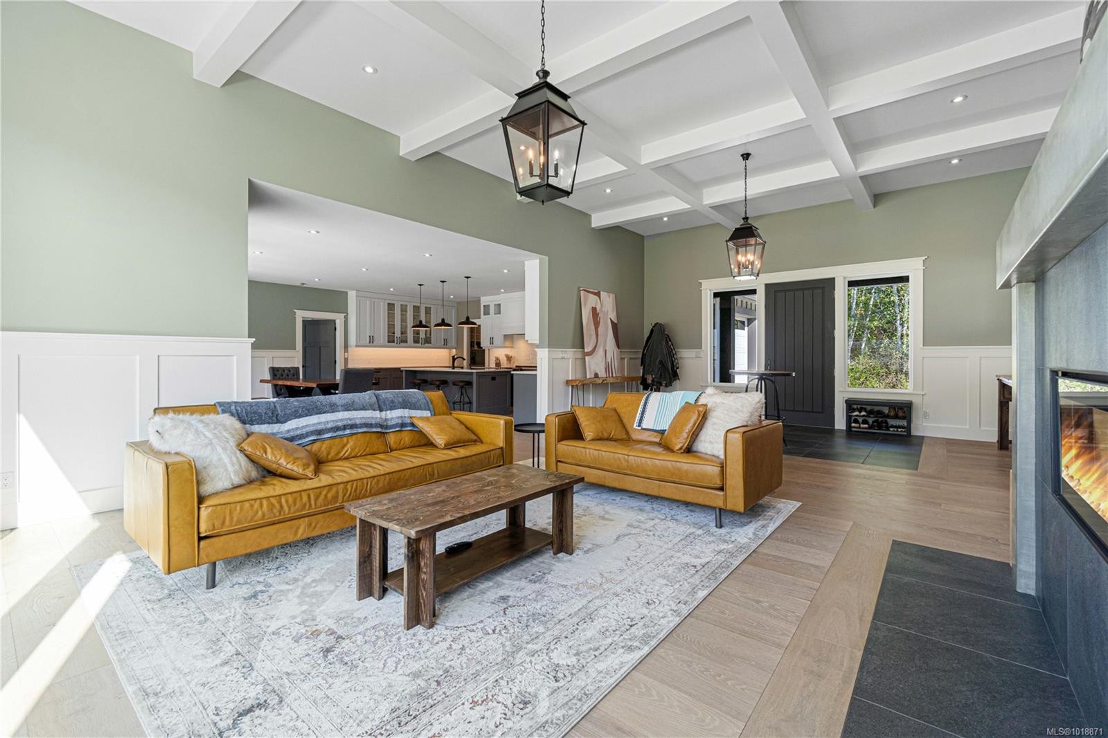 1227 Burbank Rd, Qualicum Beach, BC