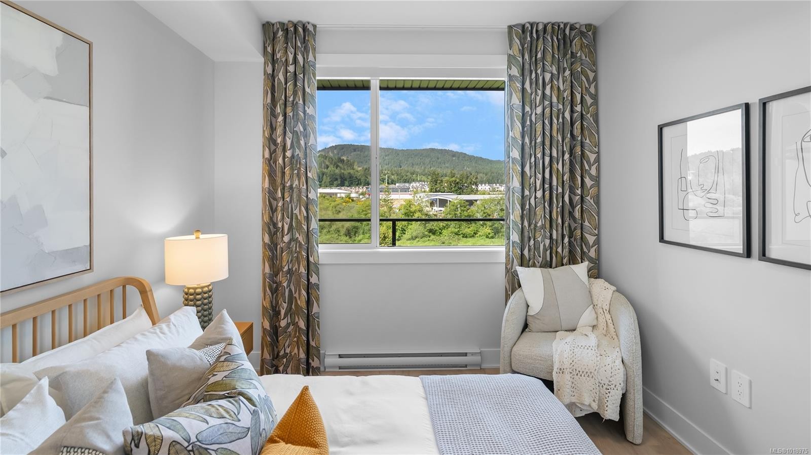 614-1371 Goldstream Ave, Langford, BC - Indoor Photo Showing Bedroom