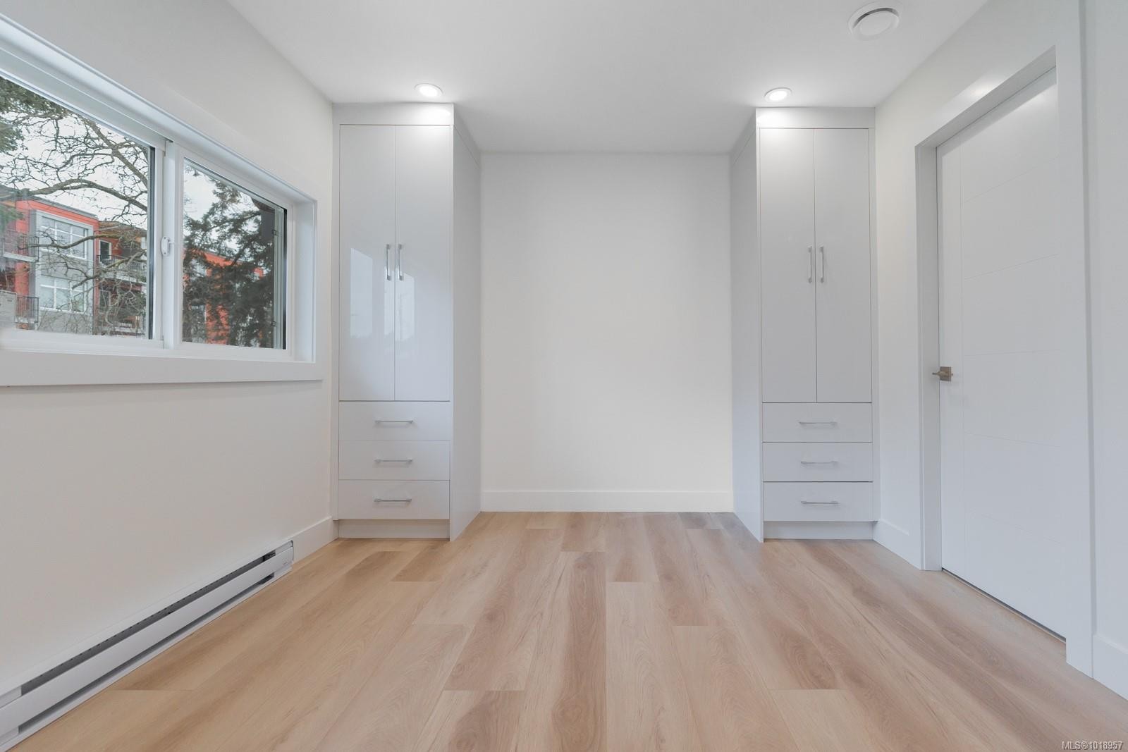 4037 Lakehill Pl, Saanich, BC