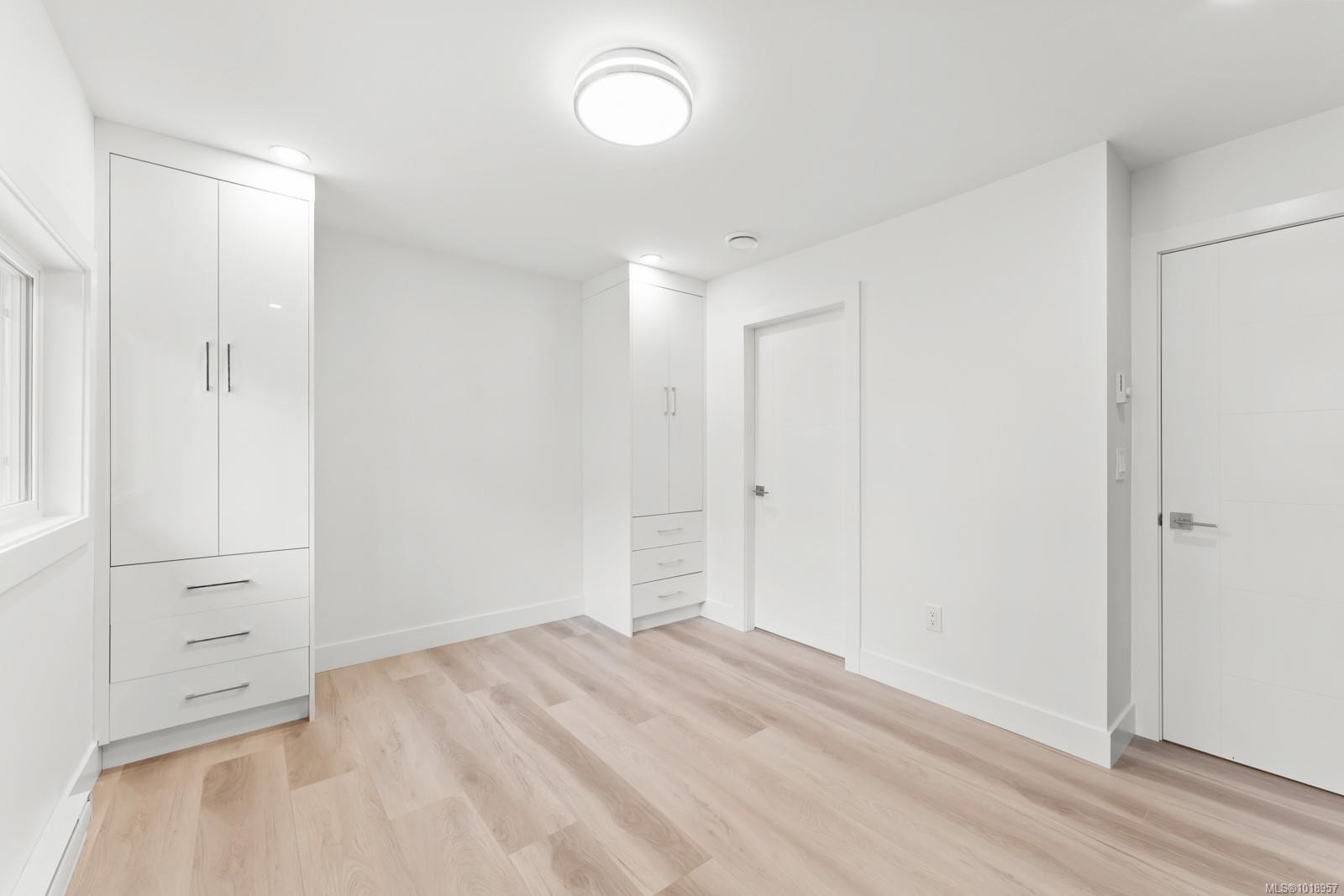 4037 Lakehill Pl, Saanich, BC