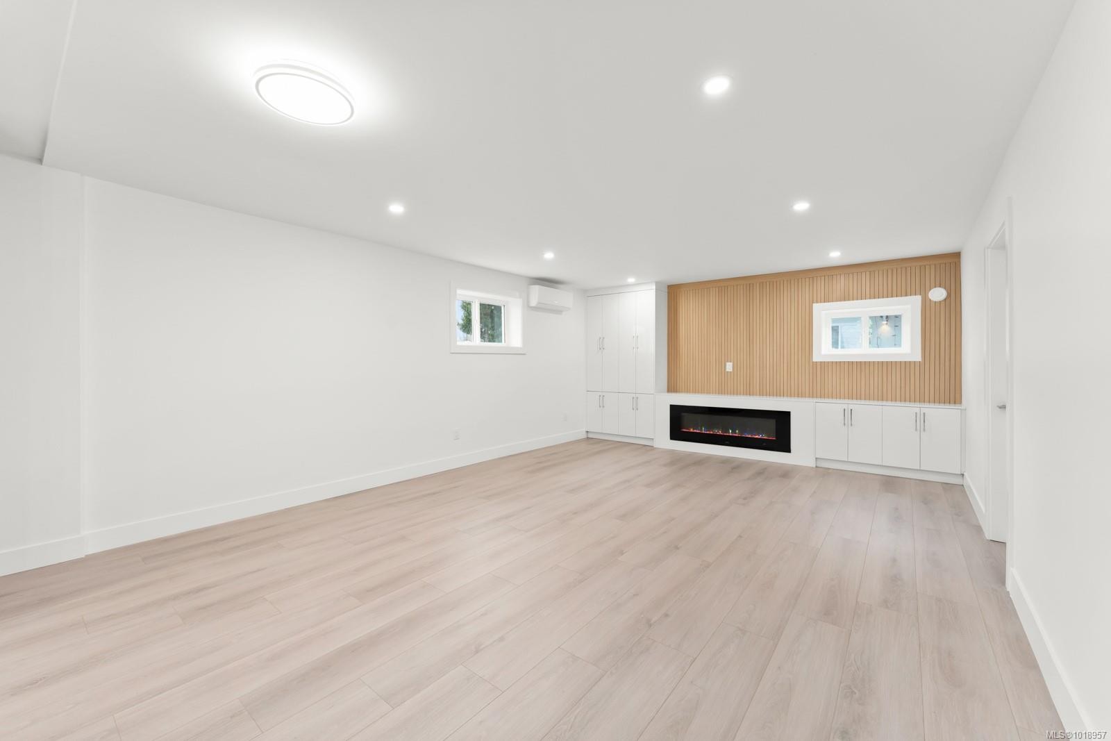 4037 Lakehill Pl, Saanich, BC