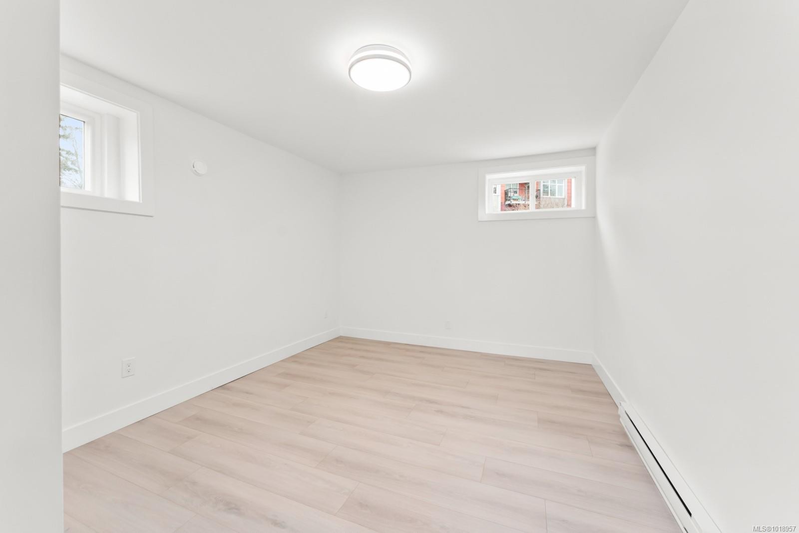 4037 Lakehill Pl, Saanich, BC