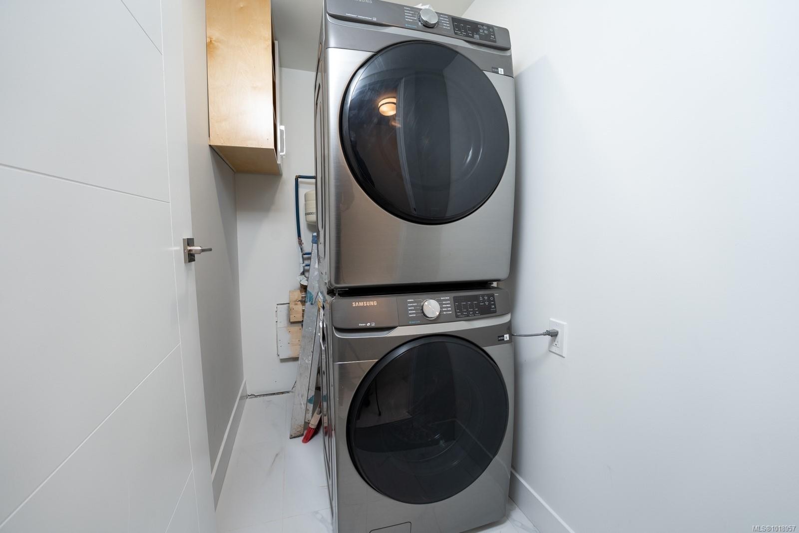 4037 Lakehill Pl, Saanich, BC