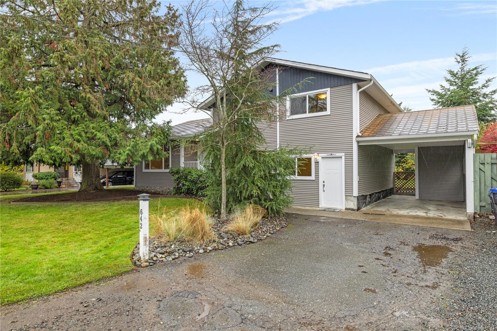 642 Forsyth Ave, Parksville, BC