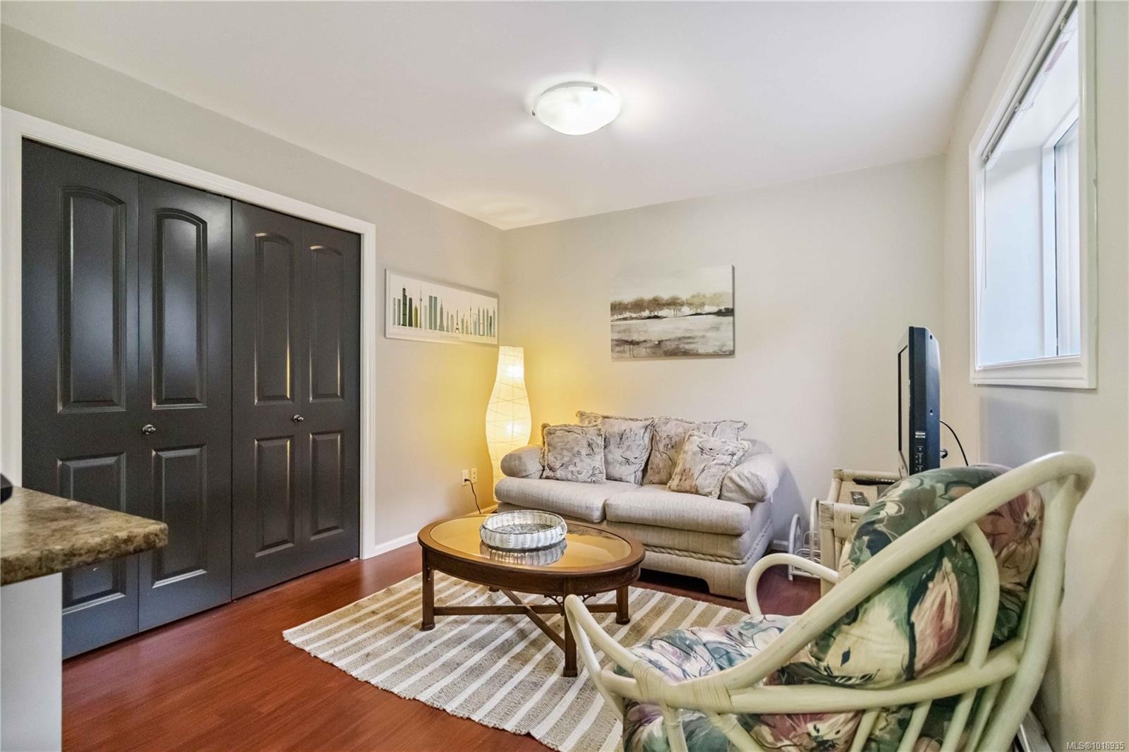 1702 De Sousa Pl, Saanich, BC