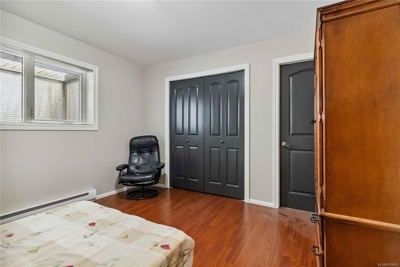 1702 De Sousa Pl, Saanich, BC