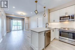 205 - 128 GROVEWOOD COMMON Oakville, ON L6H 0X3