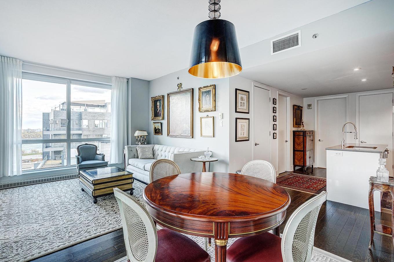 Dining room - 905-370 Rue St-André, Montréal (Ville-Marie), QC - Indoor