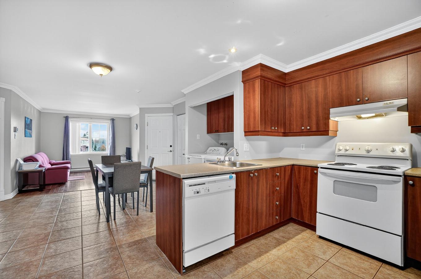 Cuisine - 302-5320 Rue Du Bocage, Terrebonne (La Plaine), QC - Indoor Photo Showing Kitchen