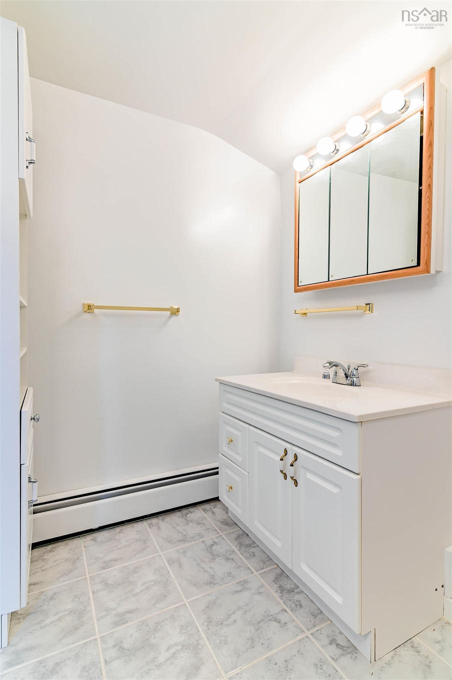 4022 Aylesford Rd, Lake Paul, NS