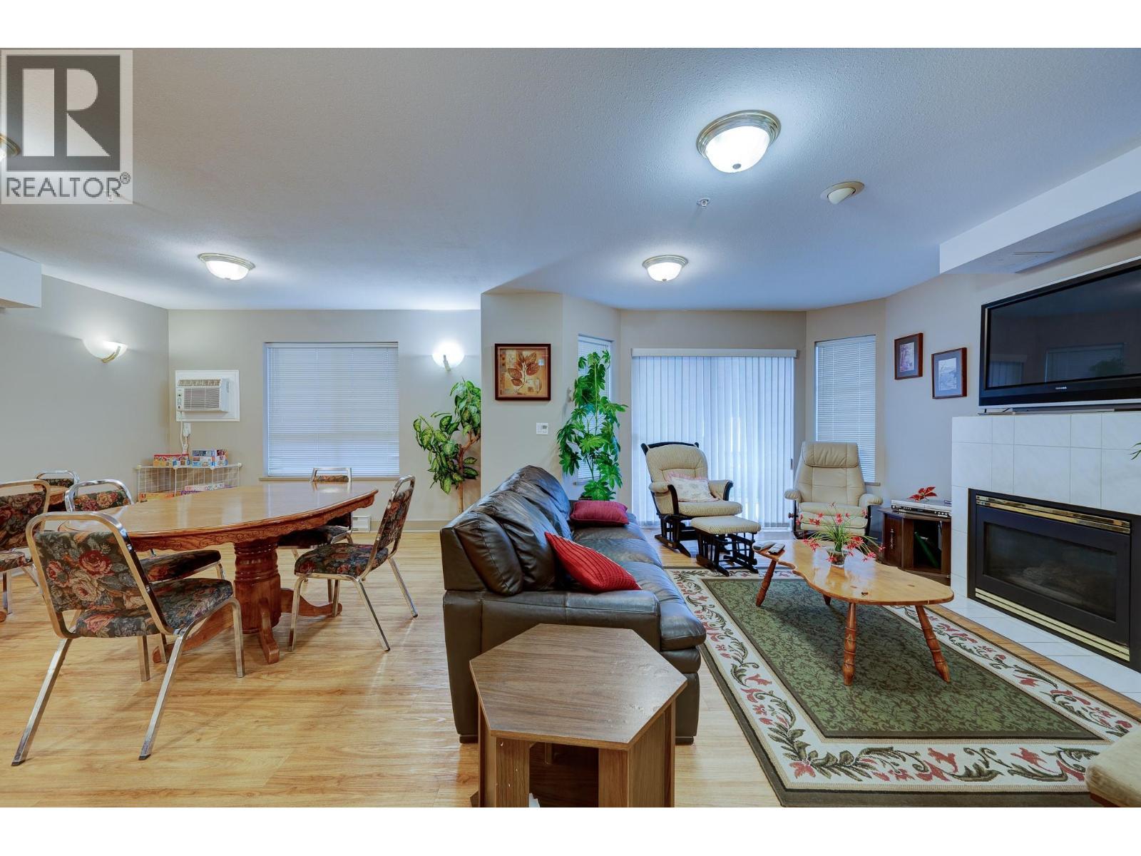 Community room - 860 Nicolani Drive Unit# 204, Kamloops, BC - Indoor With Fireplace