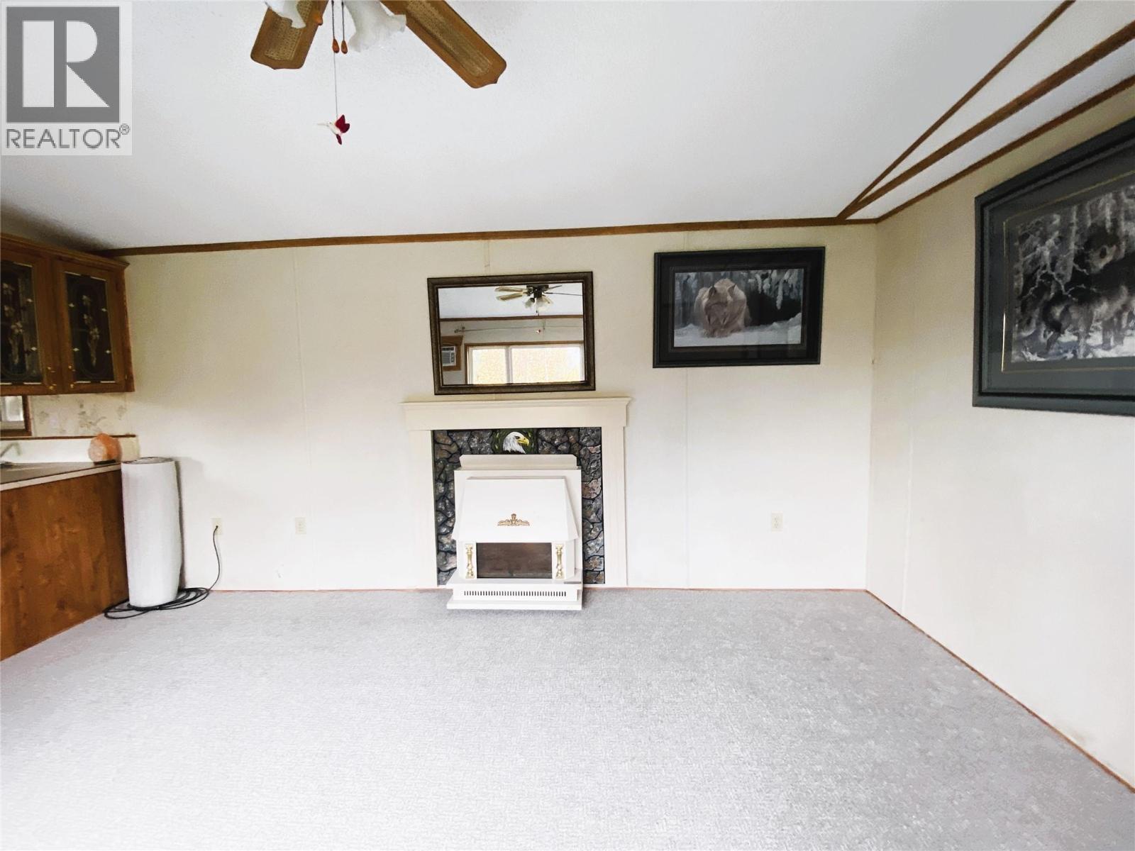 Living Room - 655 Caouette Road, Sorrento, BC