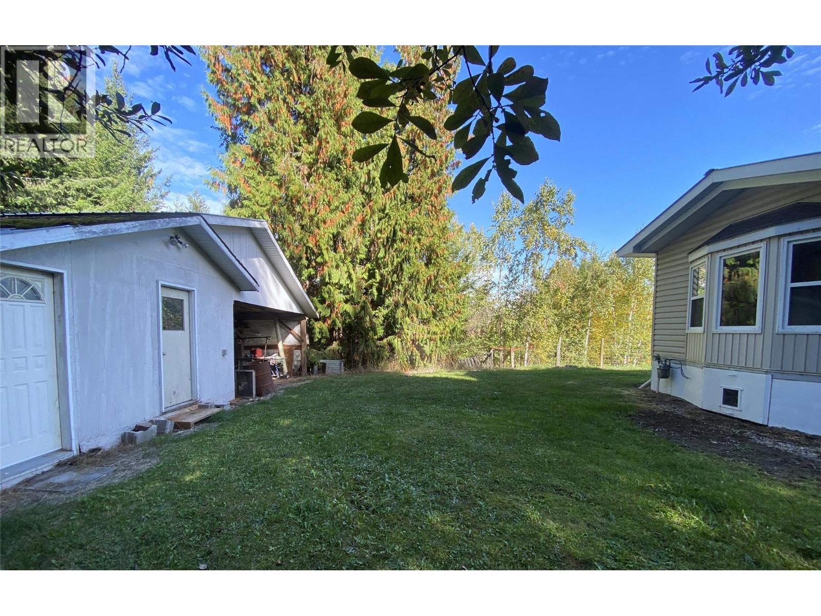 655 Caouette Road, Sorrento, BC