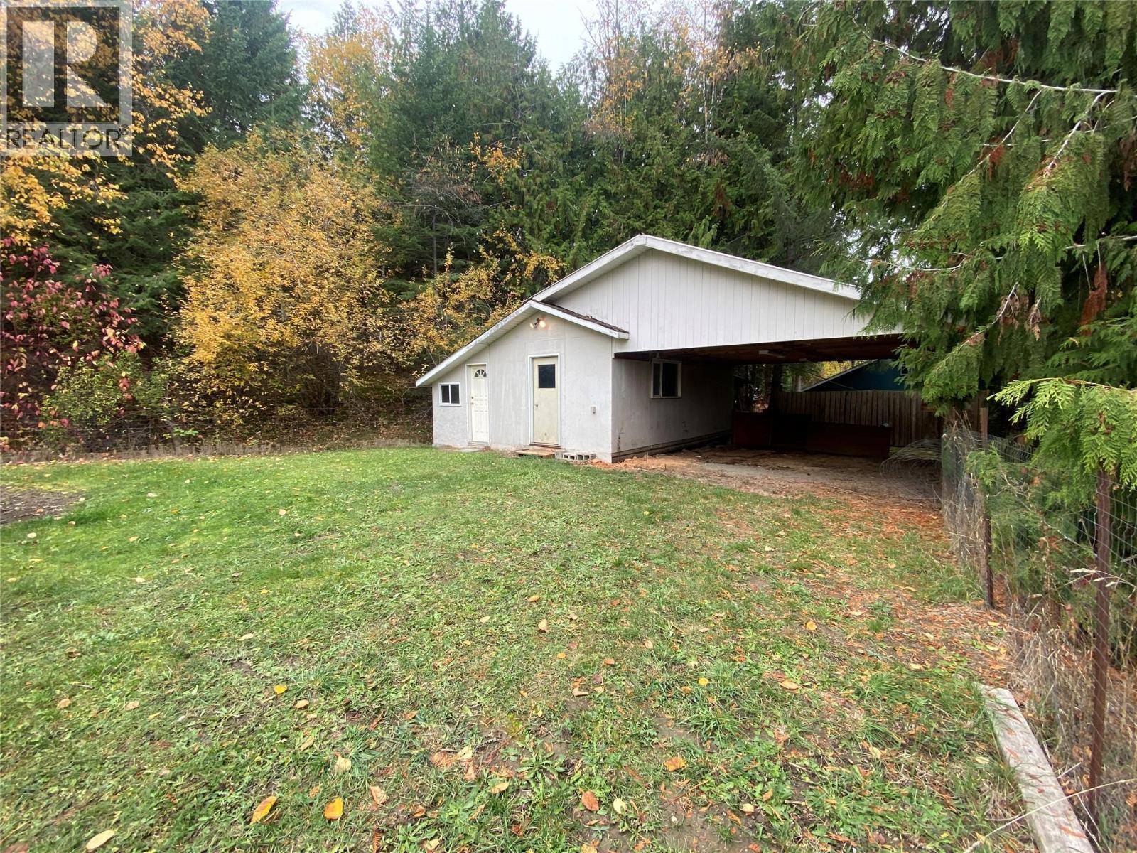 655 Caouette Road, Sorrento, BC