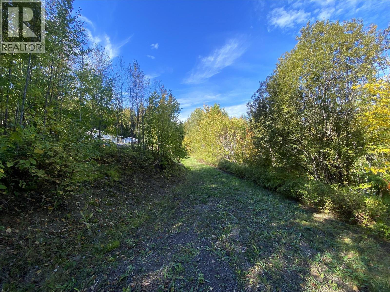 Lower laneway - 655 Caouette Road, Sorrento, BC
