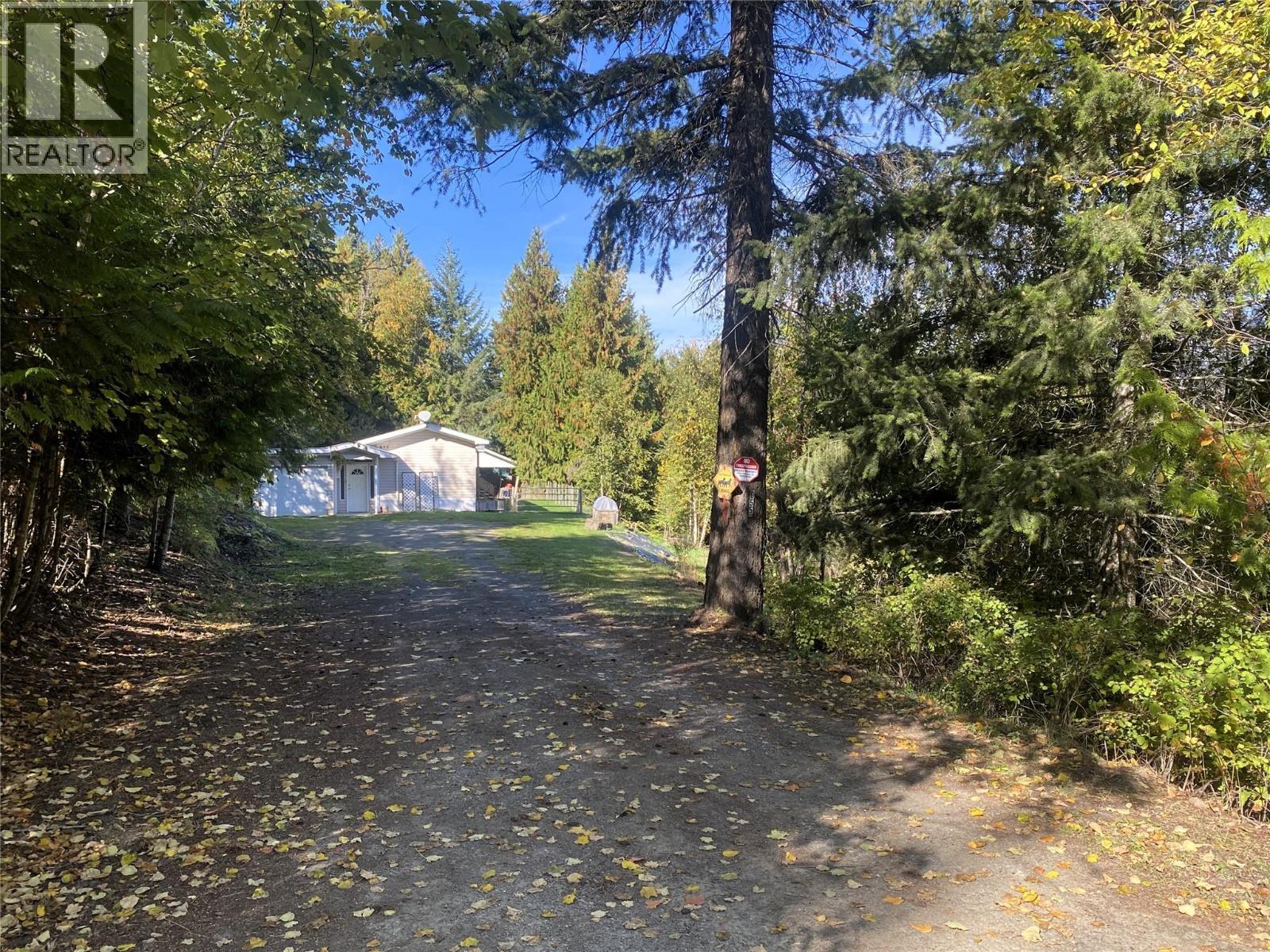 655 Caouette Road, Sorrento, BC