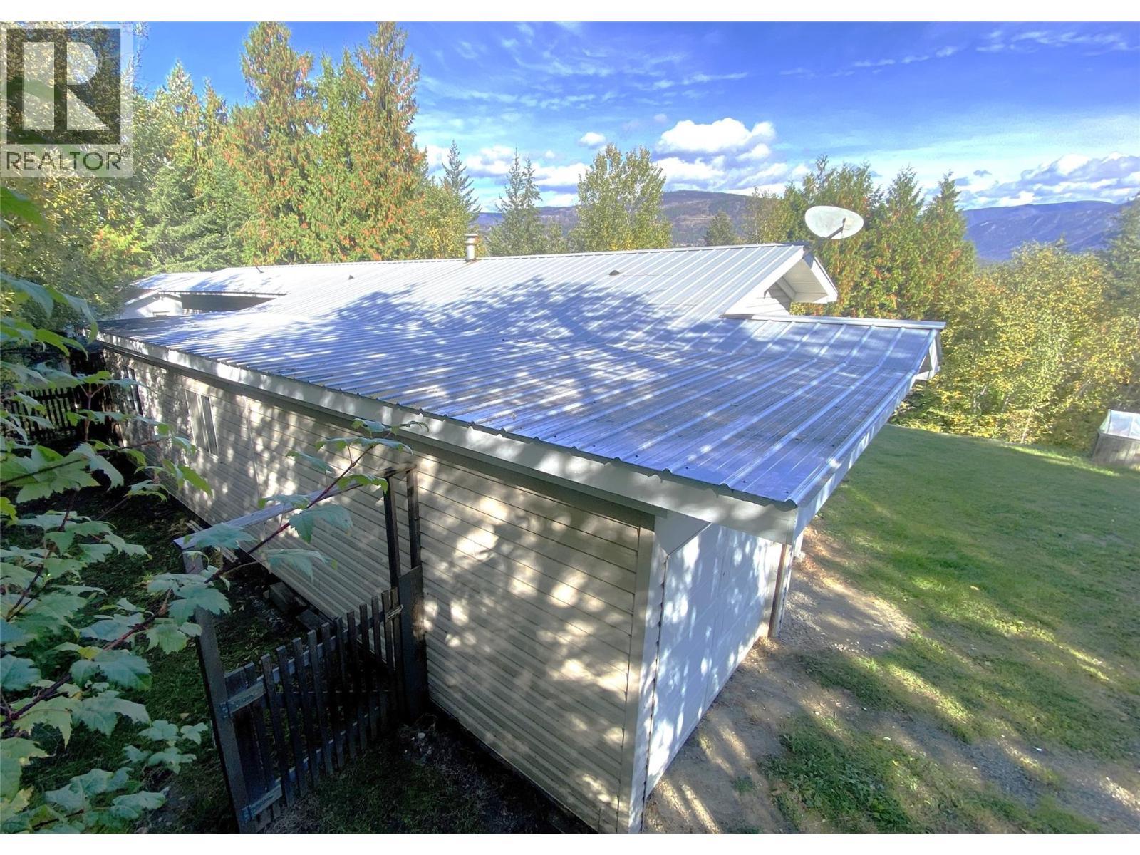 655 Caouette Road, Sorrento, BC