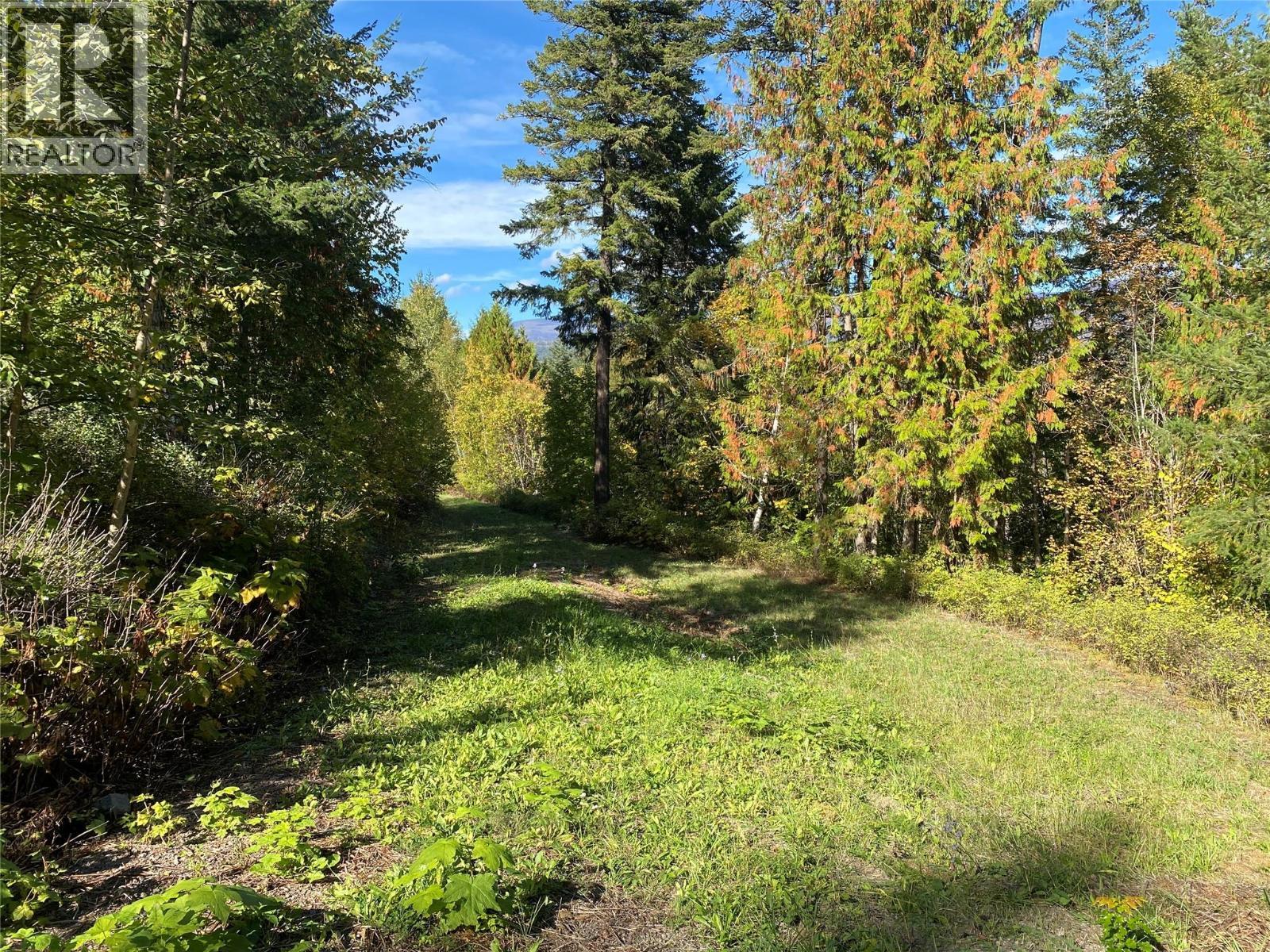 655 Caouette Road, Sorrento, BC