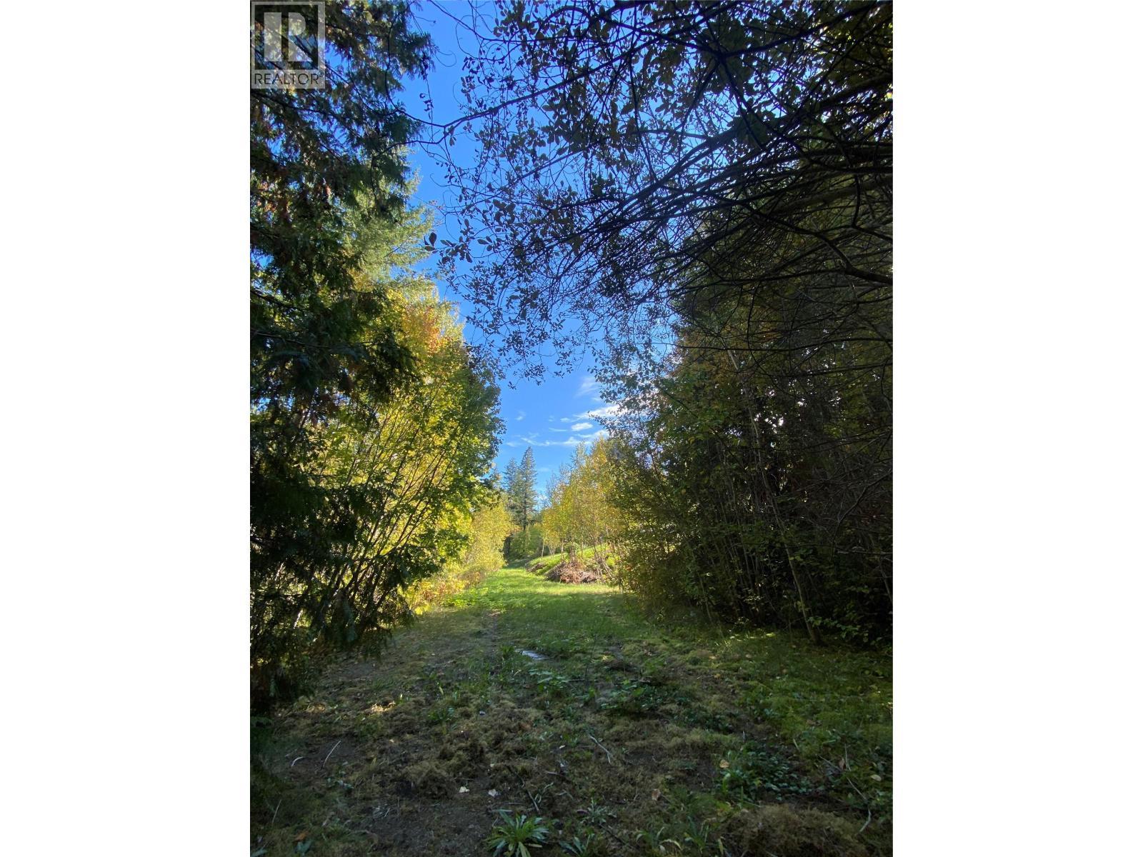 655 Caouette Road, Sorrento, BC