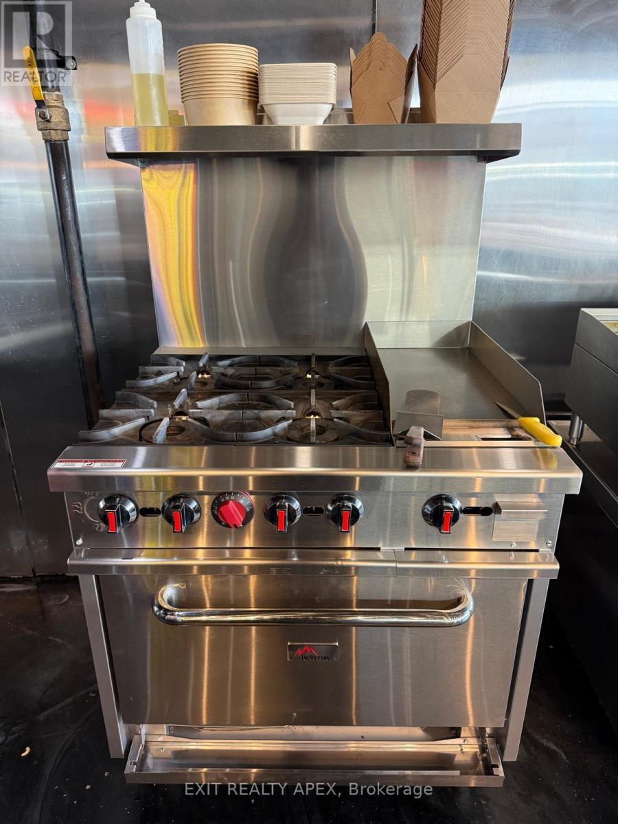 277 Upper Centennial Parkway, Hamilton, ON