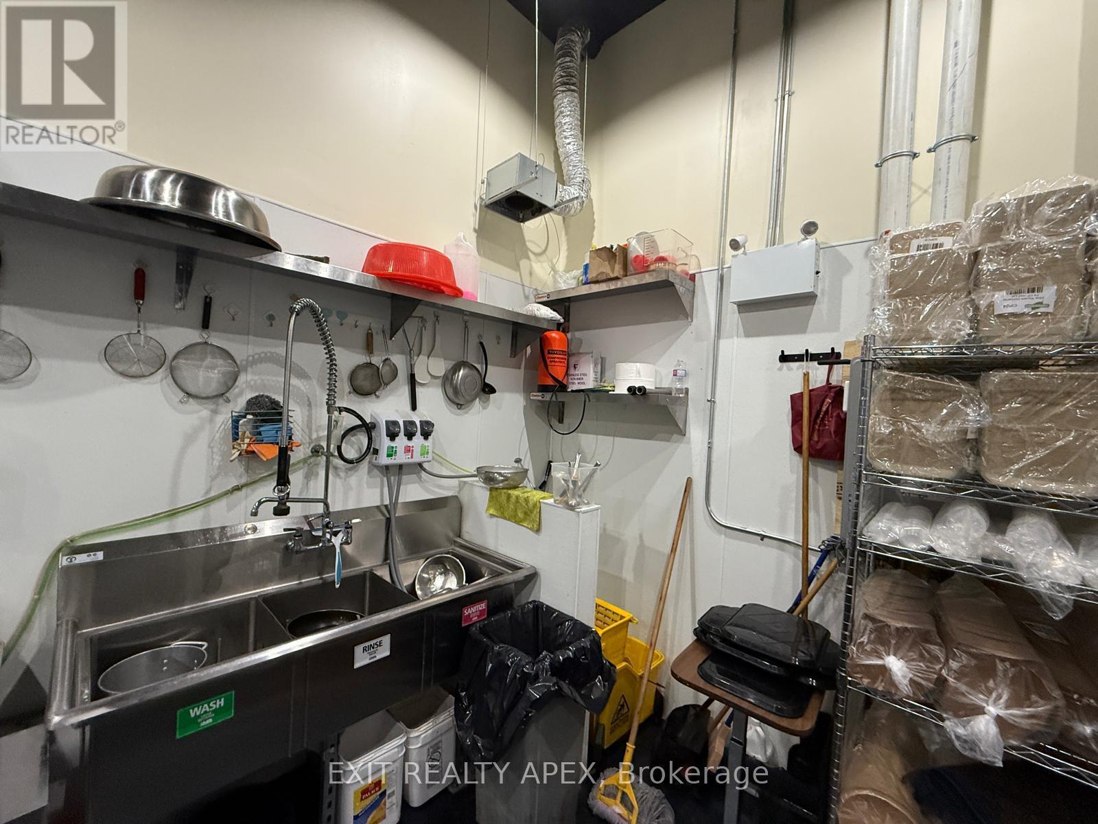 277 Upper Centennial Parkway, Hamilton, ON