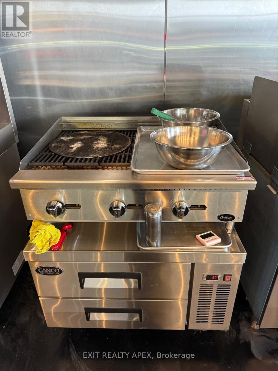 277 Upper Centennial Parkway, Hamilton, ON