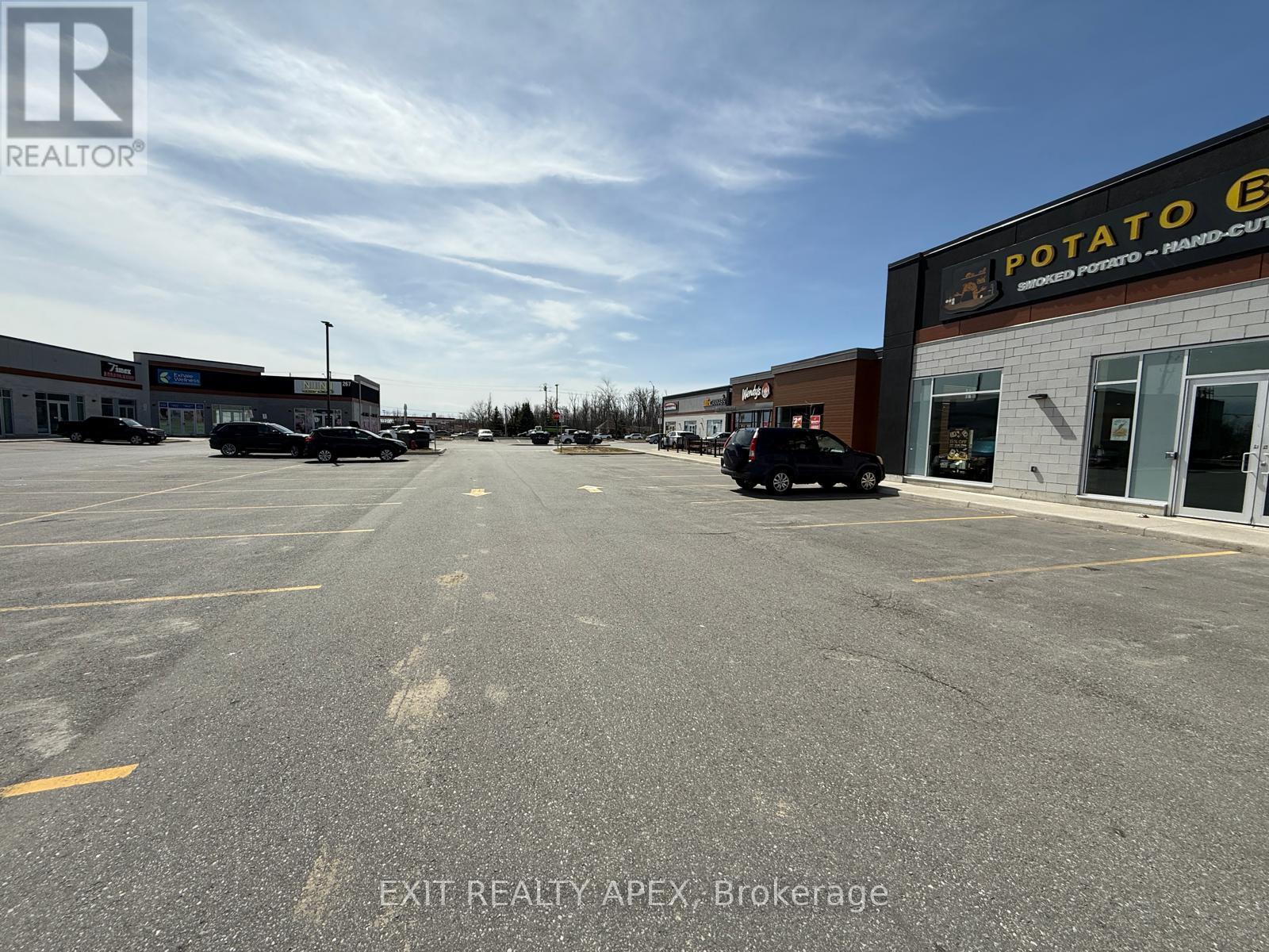 277 Upper Centennial Parkway, Hamilton, ON