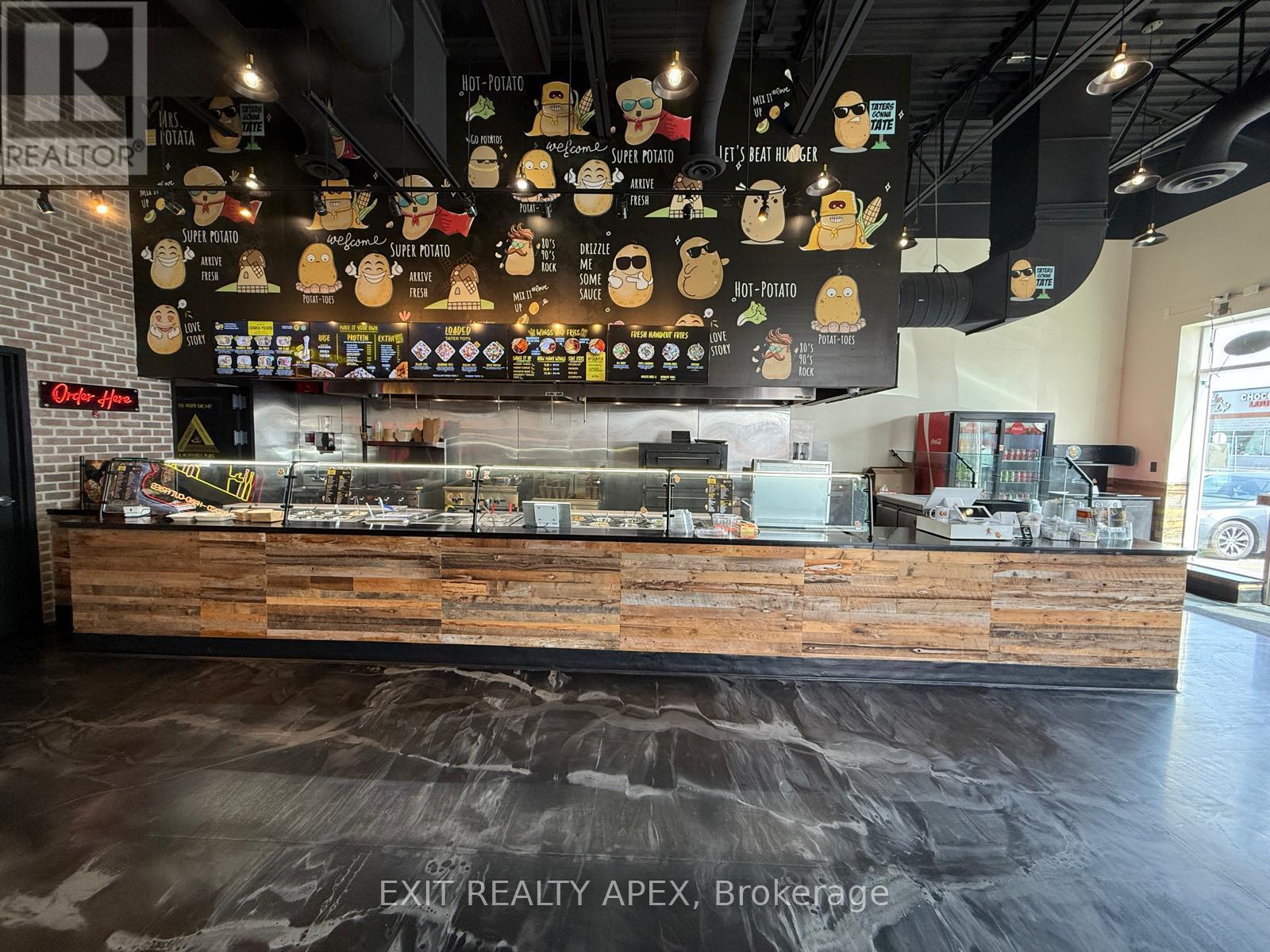 277 Upper Centennial Parkway, Hamilton, ON