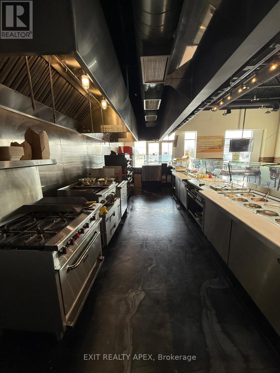 277 Upper Centennial Parkway, Hamilton, ON