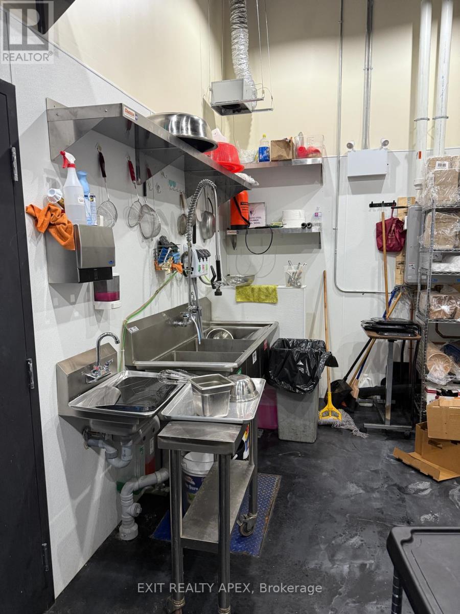 277 Upper Centennial Parkway, Hamilton, ON