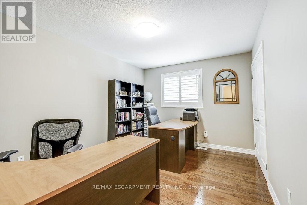 33 Lockman Drive, Hamilton, ON - Indoor Photo Showing Office