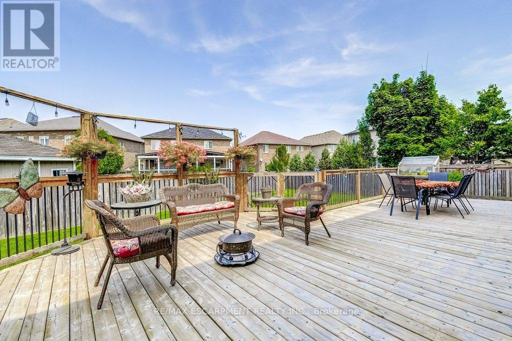 33 Lockman Drive, Hamilton, ON - Outdoor With Deck Patio Veranda With Exterior