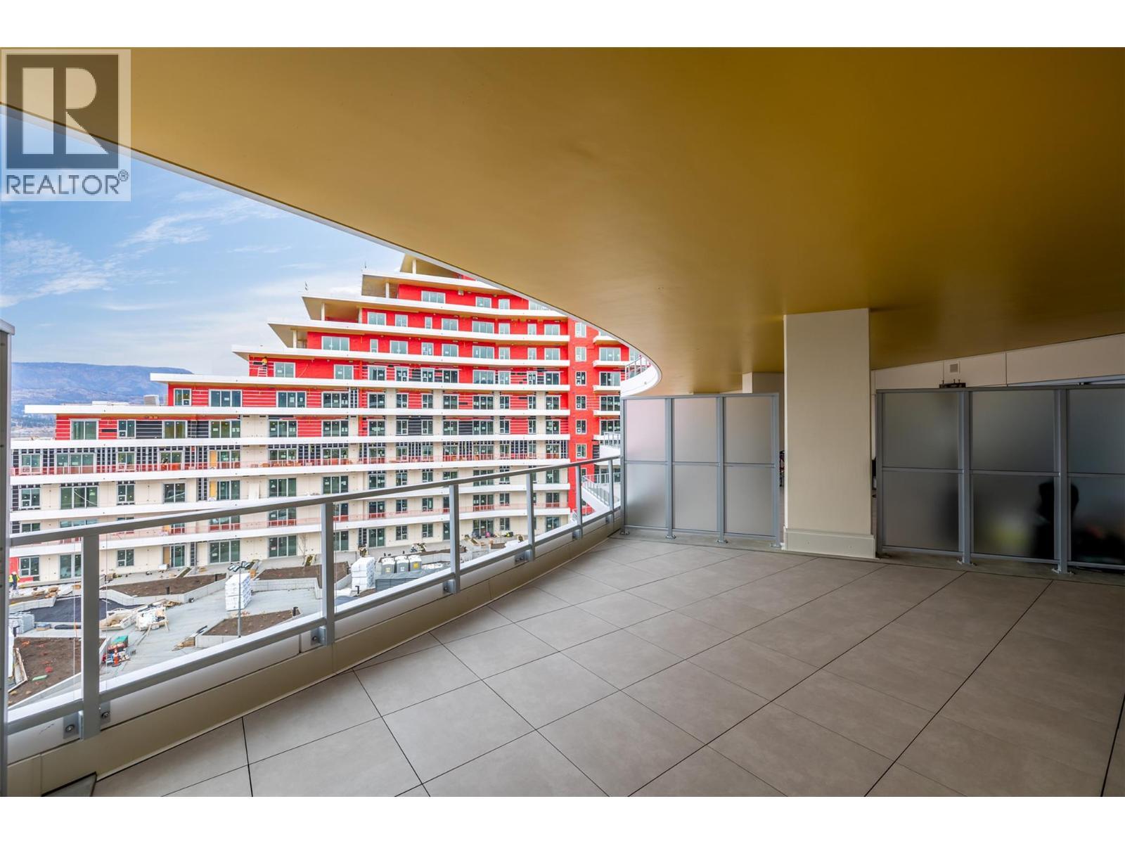 3340 Lakeshore Road Unit# 802, Kelowna, BC - With Exterior