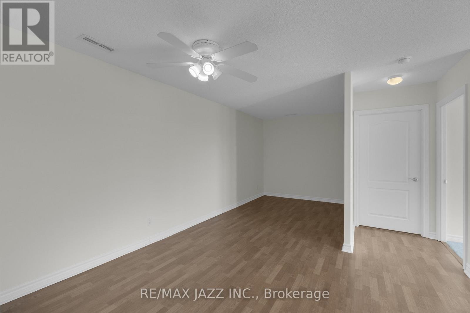 304 - 7 Dayspring Circle, Brampton (Goreway Drive Corridor), ON - Indoor Photo Showing Other Room