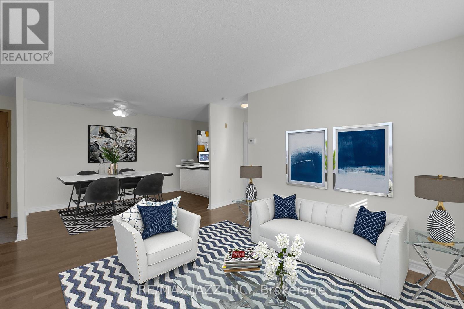 304 - 7 Dayspring Circle, Brampton (Goreway Drive Corridor), ON - Indoor Photo Showing Living Room