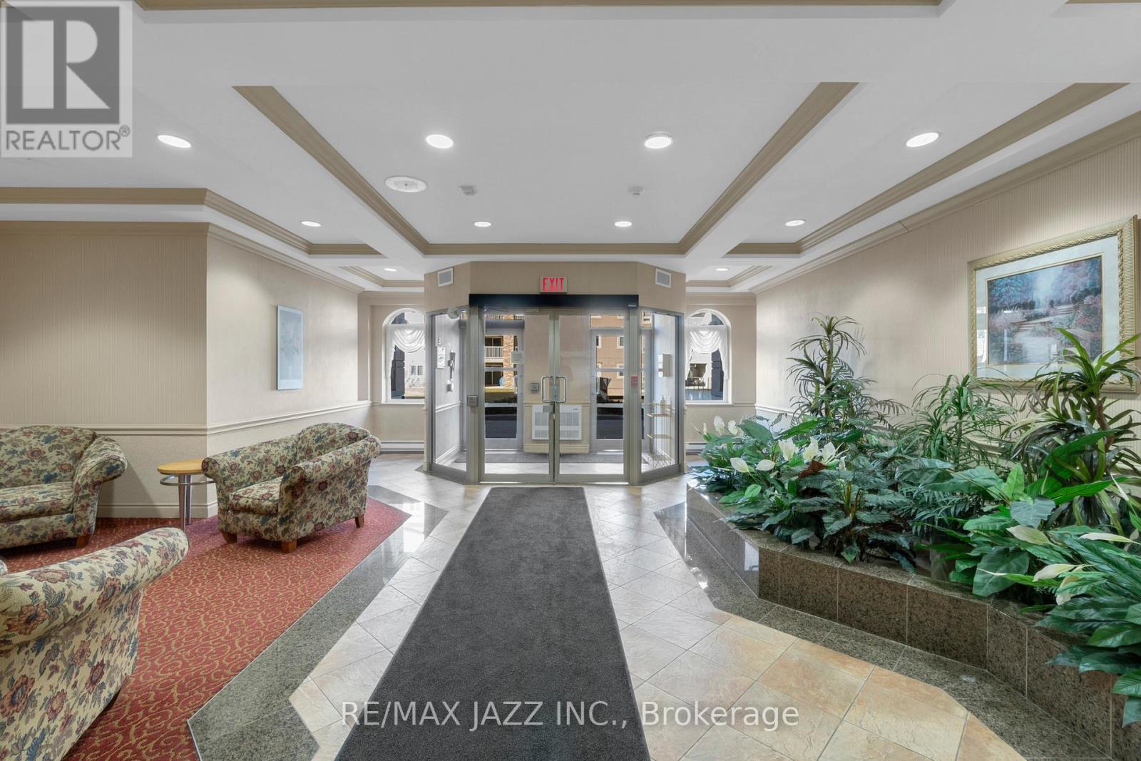 304 - 7 Dayspring Circle, Brampton (Goreway Drive Corridor), ON - Indoor Photo Showing Other Room