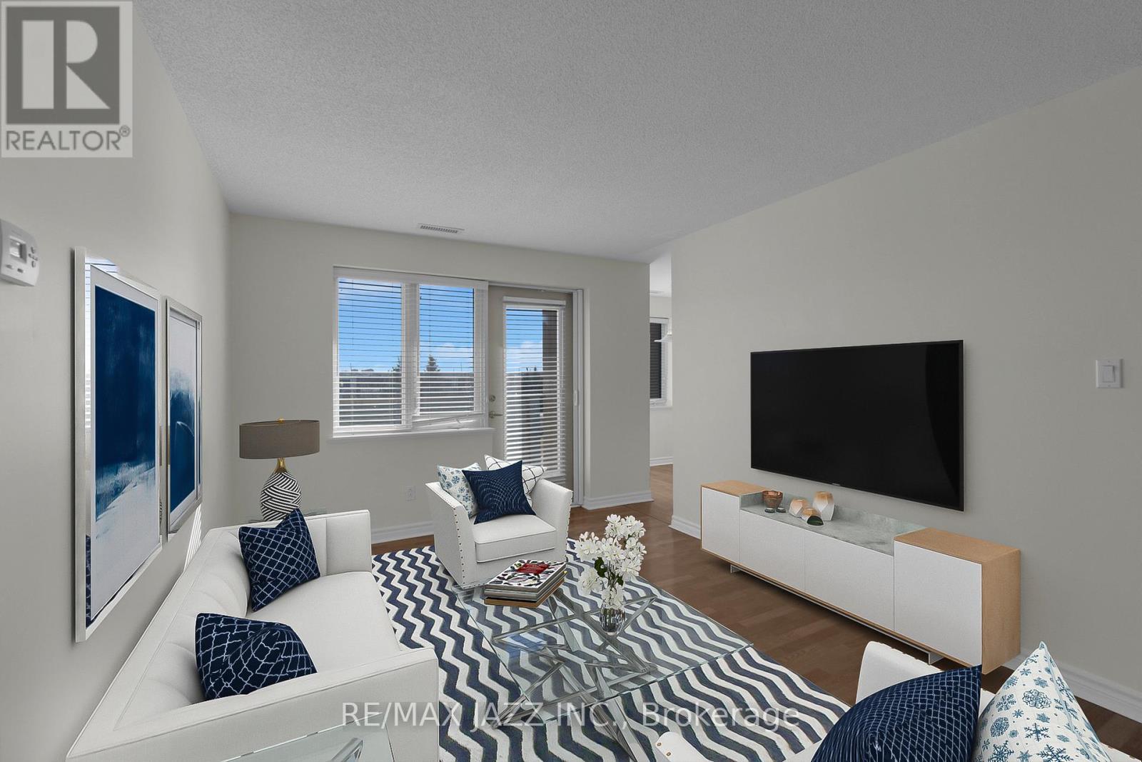 304 - 7 Dayspring Circle, Brampton (Goreway Drive Corridor), ON - Indoor