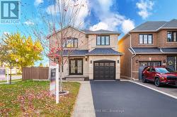 2281 PELL CRESCENT Oakville, ON L6M 3T6