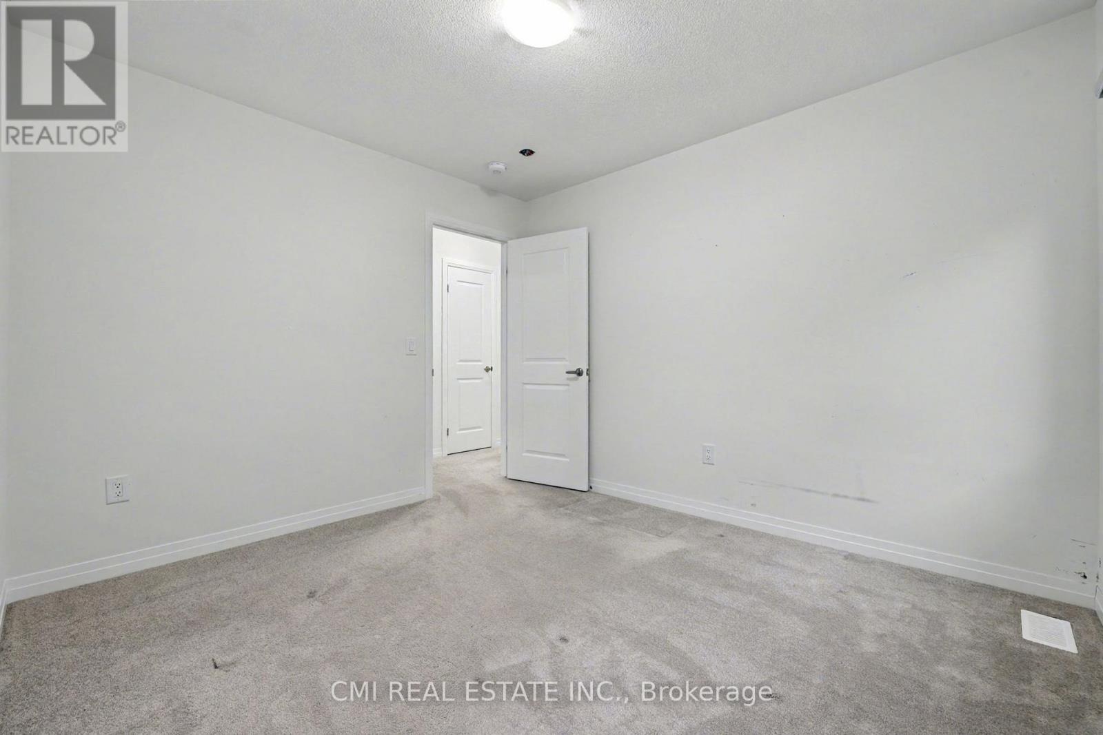 9 Prince Philip Boulevard, North Dumfries, ON - Indoor Photo Showing Other Room