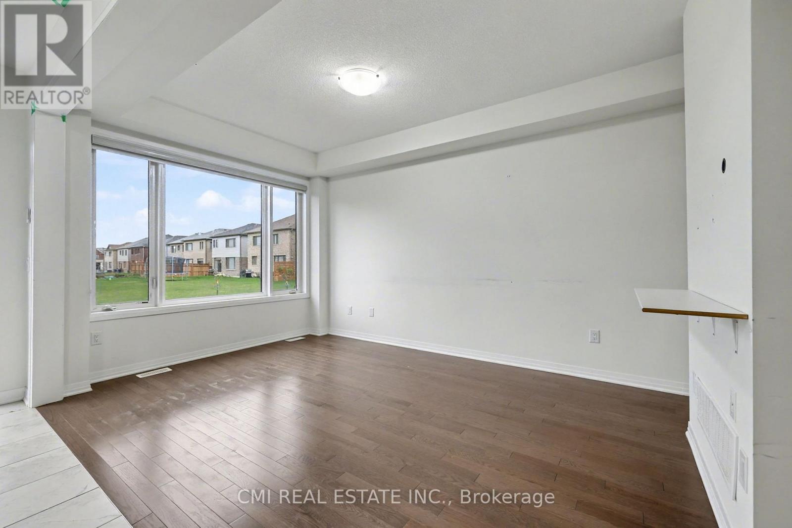 9 Prince Philip Boulevard, North Dumfries, ON - Indoor Photo Showing Other Room