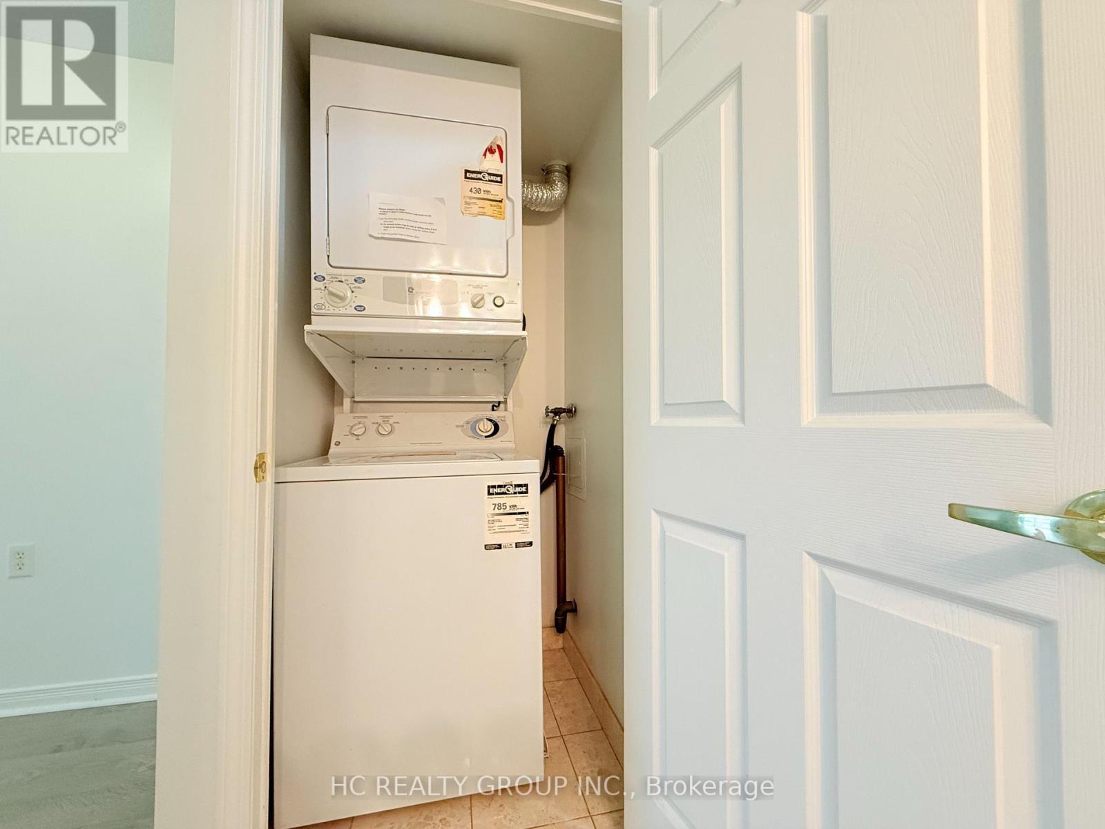 Lph05 - 22 Olive Avenue, Toronto, ON - Indoor Photo Showing Laundry Room