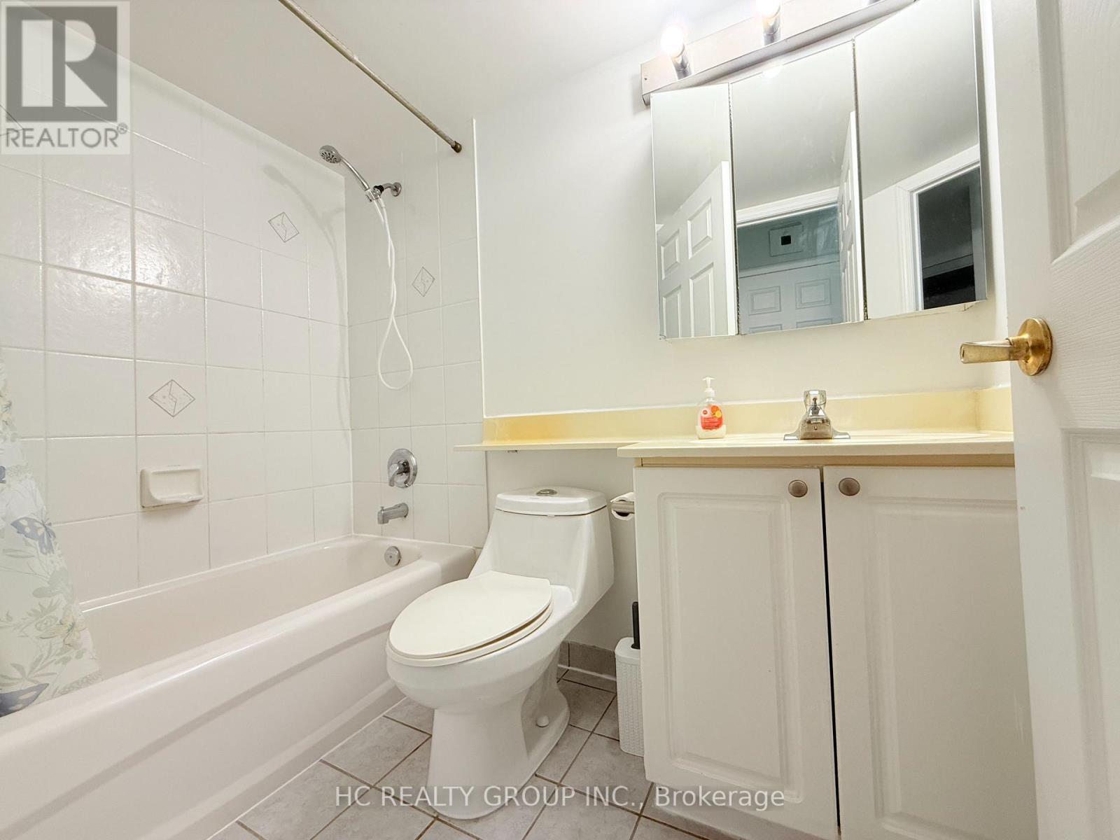 Lph05 - 22 Olive Avenue, Toronto, ON - Indoor Photo Showing Bathroom