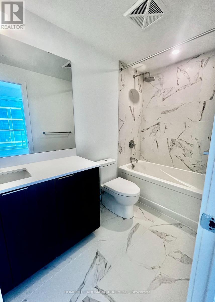 N2007 - 7 Golden Lion Heights, Toronto, ON - Indoor Photo Showing Bathroom