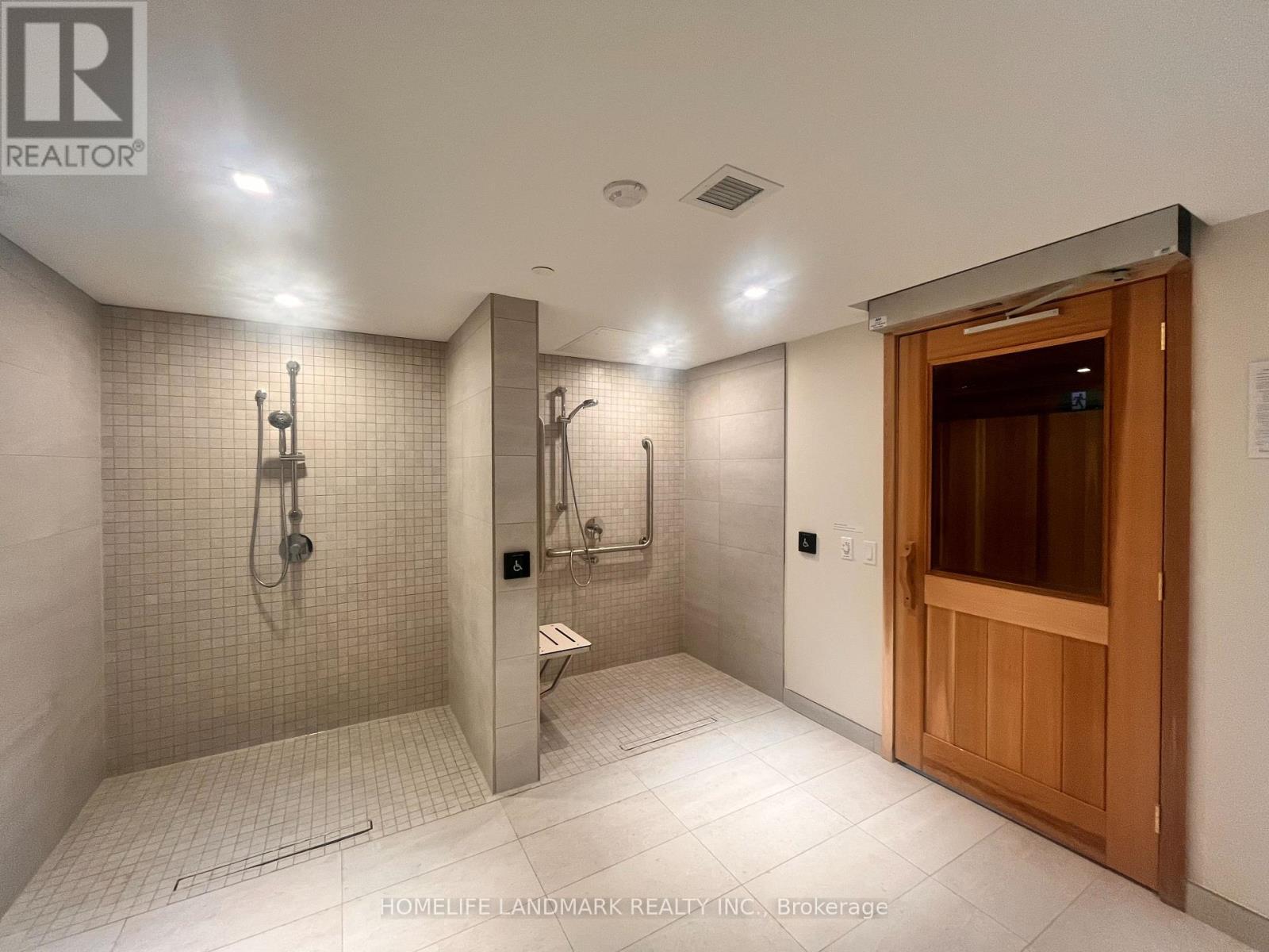 N2007 - 7 Golden Lion Heights, Toronto, ON - Indoor