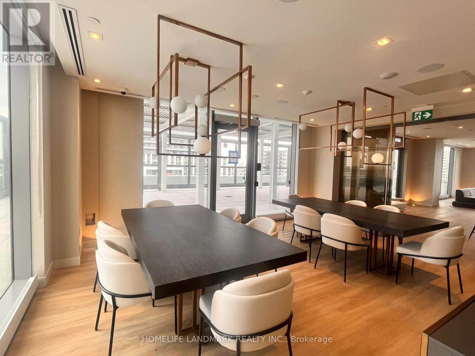 N2007 - 7 Golden Lion Heights, Toronto, ON - Indoor Photo Showing Dining Room