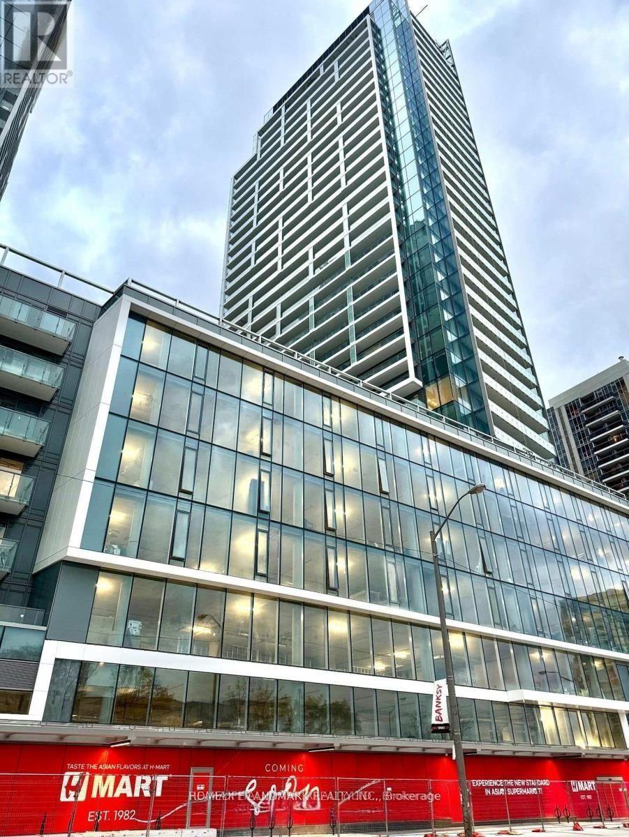 N2007 - 7 Golden Lion Heights, Toronto, ON - Outdoor