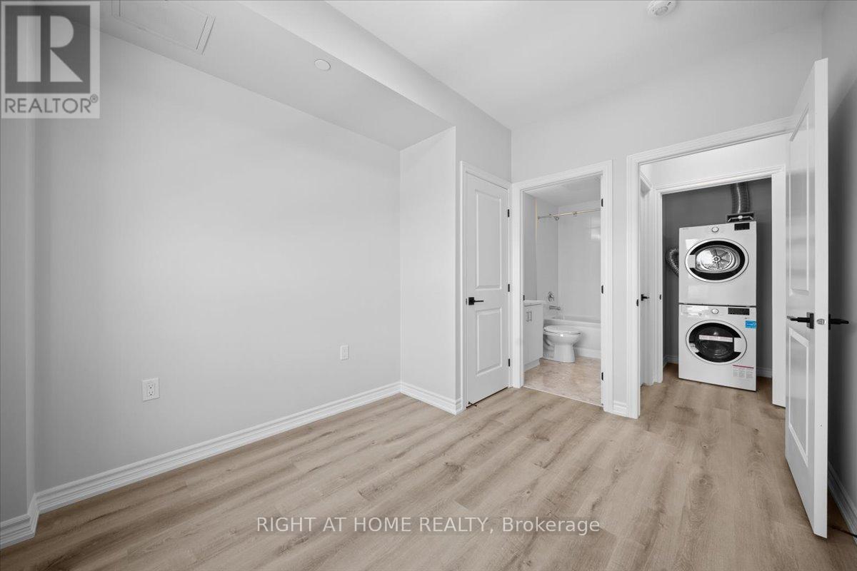 611 - 1350 Hemlock Road, Ottawa, ON - Indoor Photo Showing Other Room