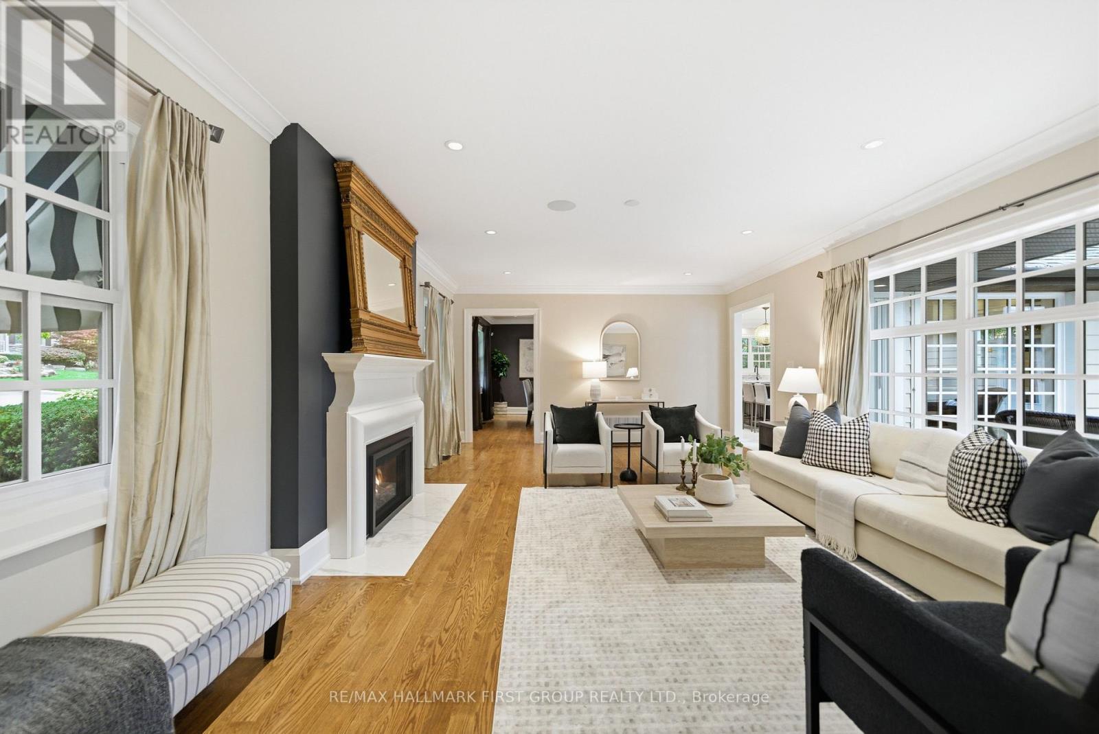 739 Masson Street, Oshawa (Centennial), ON - Indoor Photo Showing Living Room With Fireplace