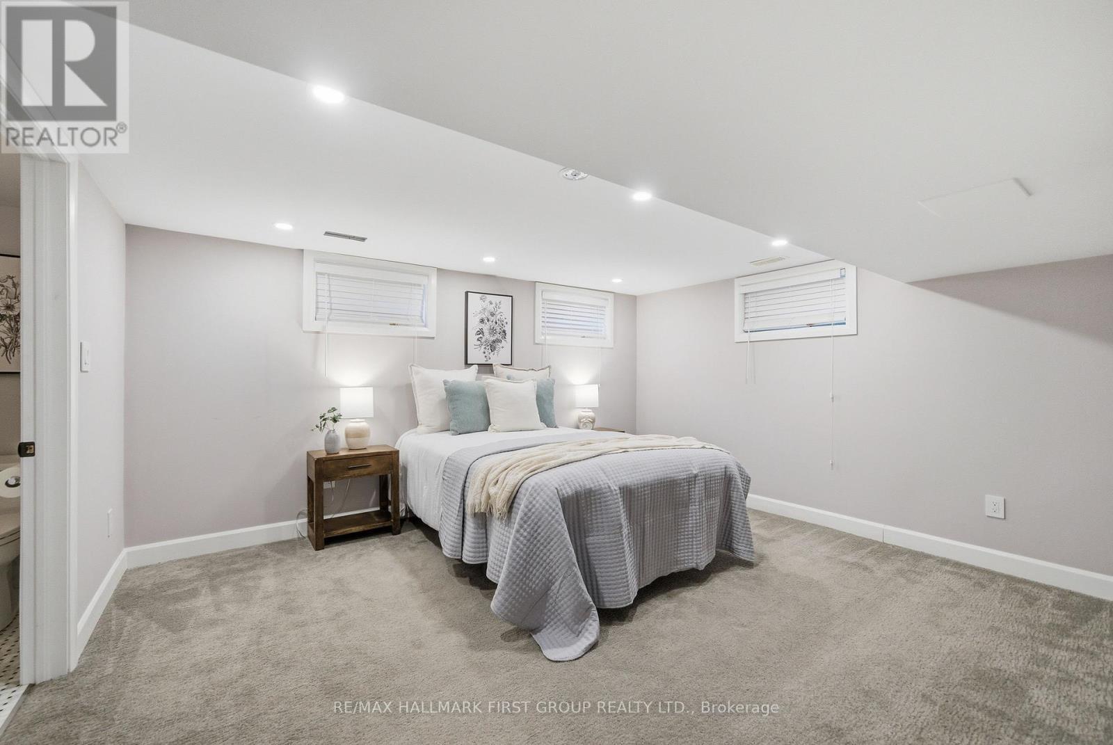 739 Masson Street, Oshawa (Centennial), ON - Indoor Photo Showing Bedroom